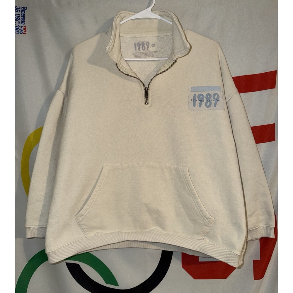 Taylor Swift 1989 1/4 Zip Sweatshirt Womens Medium